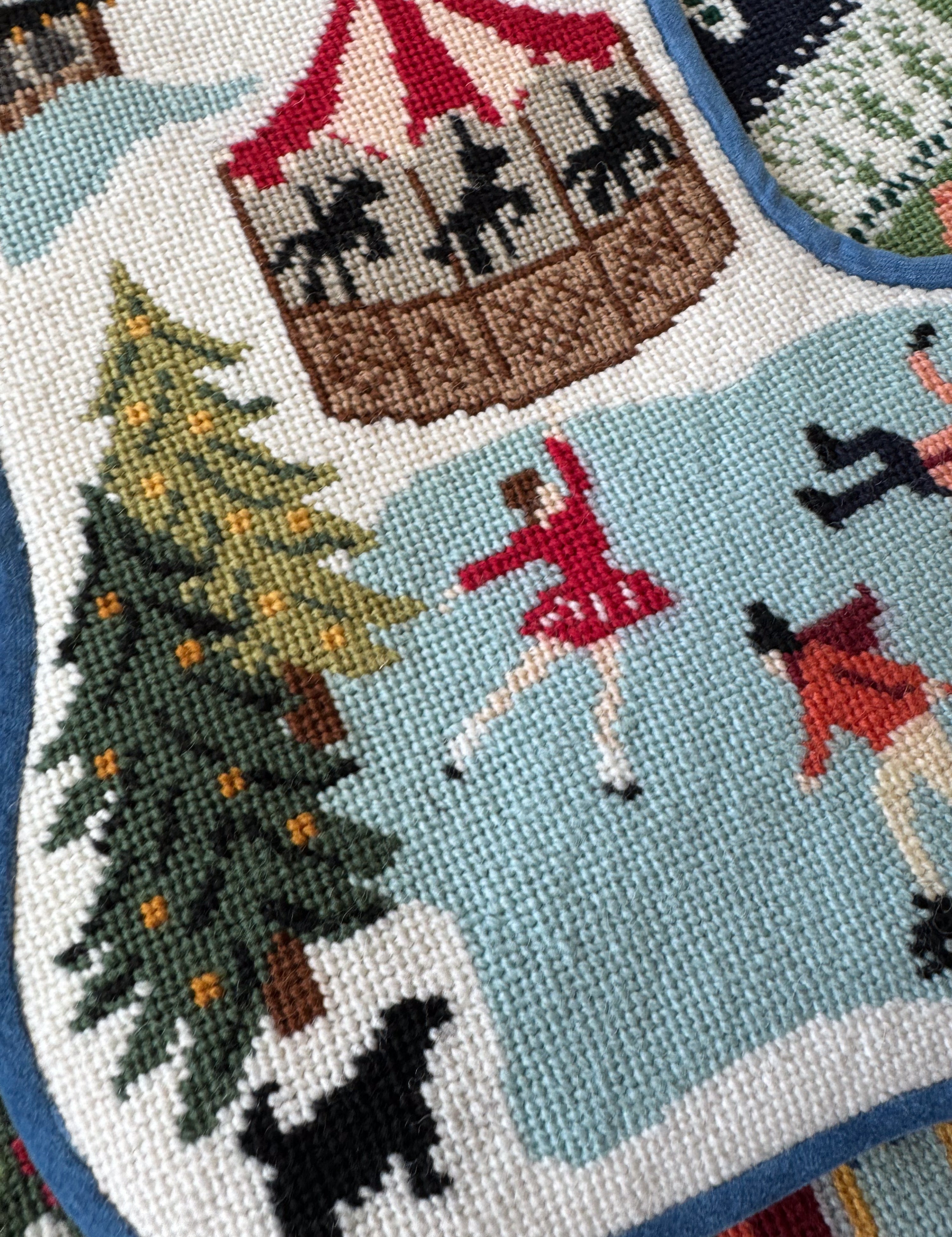 spider-spun_fully-stitched-stockings_christmas-market-2.jpg