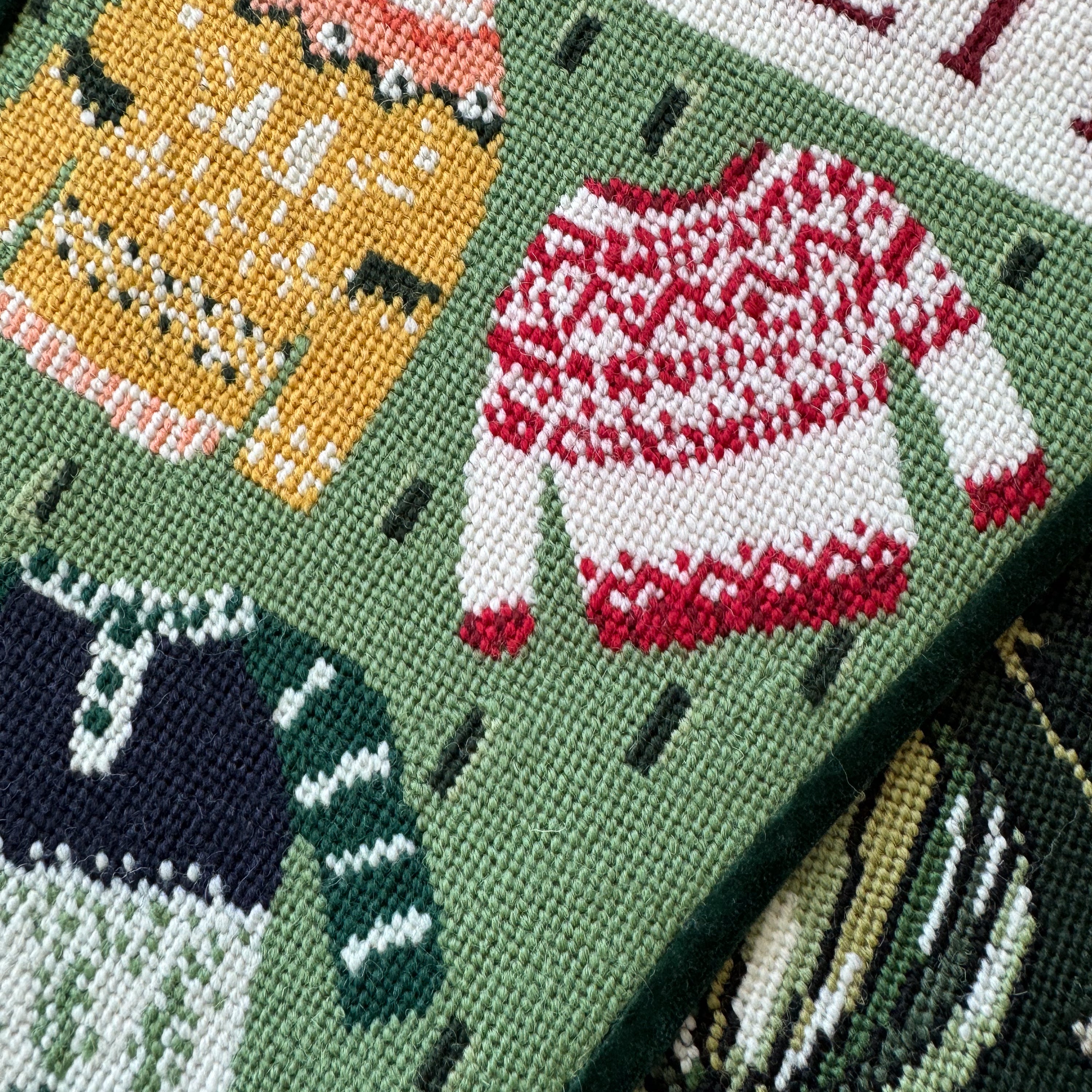 spider-spun_fully-stitched-stockings_sweaters-3.jpg